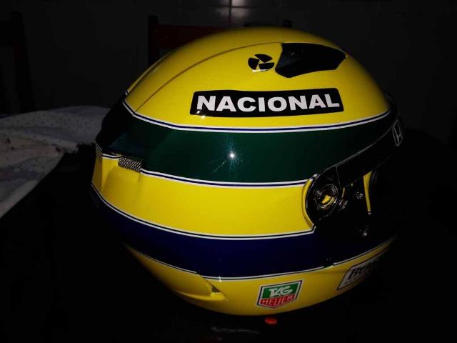 Capacete Personalizado Ayrton Senna - Novo - Sem uso - Na Caixa - Foto 13