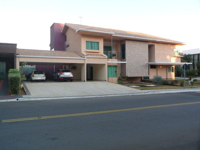 Casa sobrado jardins Madri 4 suítes