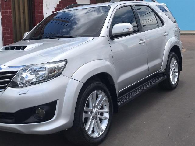Vendo Hillux SW4 12/13 Diesel 5 Lugares - Foto 6
