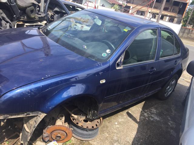 Sucata vw bora 2.0 2001 manual para retirada de peças - Foto 3