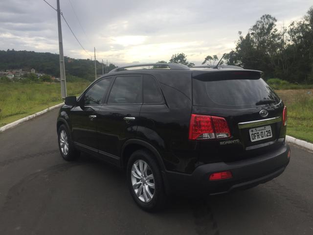 Vende-se Sorento 2.4 7 lugares! - Foto 3