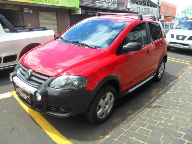 Vw - Volkswagen Crossfox 1.6 09/10 completo. Vende/troca/financia - Foto 2
