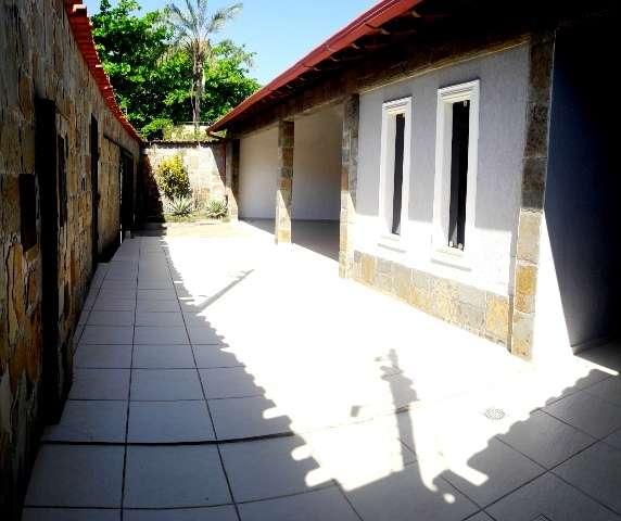 Linda casa no serrano, 04 quartos, 04 vagas
