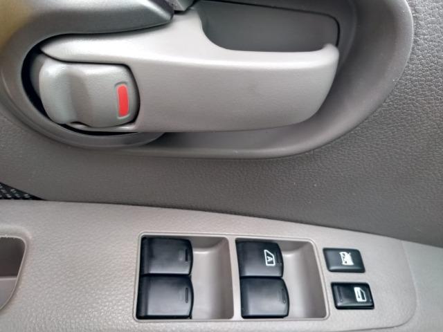 Nissan Livina 1.8 2010 Câmbio Automático - Foto 16