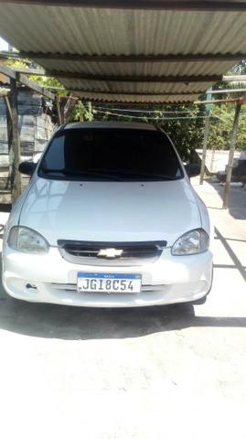 Vendo carro corsa classic 2004