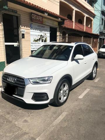 Audi Q3 Ambiente 1.4 c/ Teto Único com DVD