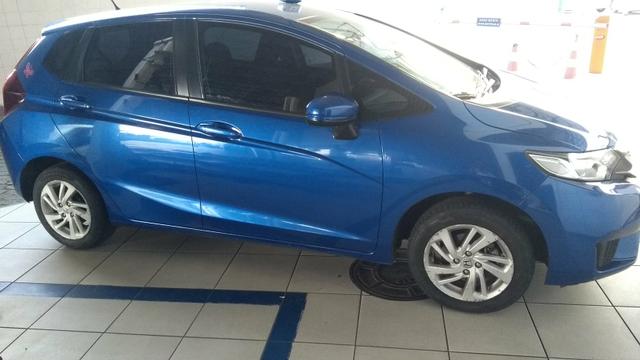 Honda fit lx 1.5 automatico 2015 com 33.000KM rodado ipva 2019 e transferência grátis - Foto 11