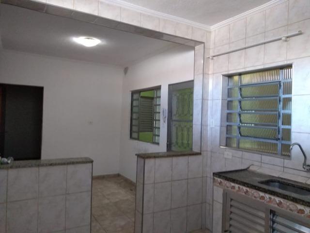 Casa próximo ao Centro de Ferraz de Vasc.- - Foto 10