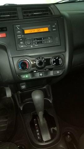 Honda fit lx 1.5 automatico 2015 com 33.000KM rodado ipva 2019 e transferência grátis - Foto 7