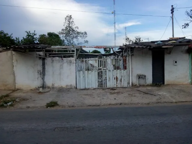 Lote - Jardim dos Buritis - 310m² - IPTU: 65,00/Mês