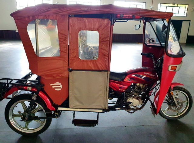 TUK TUK MOTOCAR