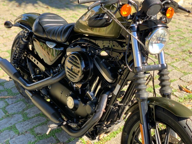 HARLEY DAVIDSON 883 IRON