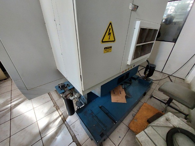 Centro de usinagem vertical Romi D-600 com 4° eixo - Foto 4