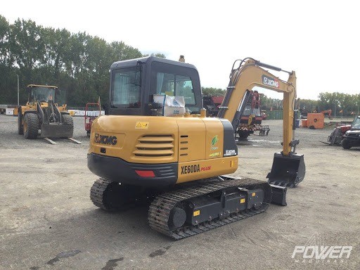 Escavadeira XCMG xe60da