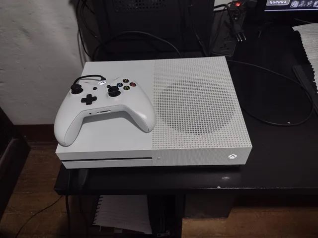 X Box One S 1tb Usado  Parcelamento sem juros