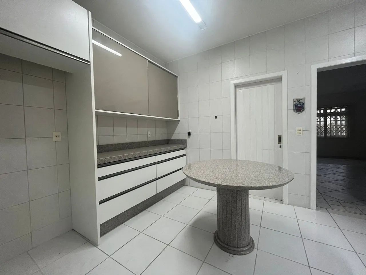 Ampla Casa Com 05 Dormitórios Em Balneário! - Foto 2