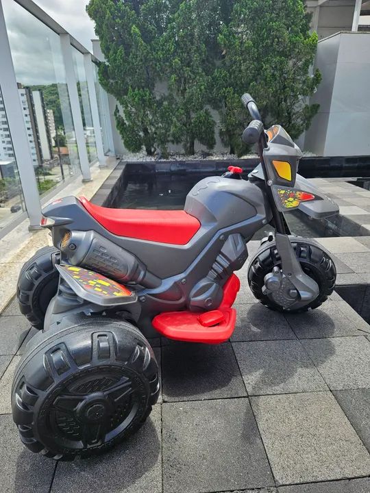 Motoca Moto elétrica Infantil XT3 Titanium Bandeirantes - Foto 3