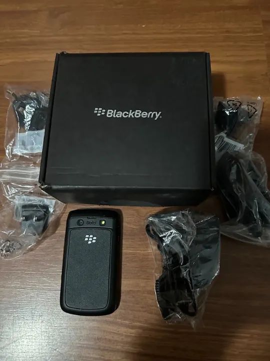 Blackberry Bold 9780 wi-fi 2G 256 Mb 512 Mb Ram teclado qwerty ligações voz mensagens sms - Foto 4