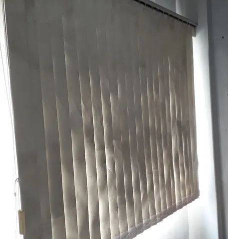 Persiana Vertical em Tecido (Com Trilho e Bandô)