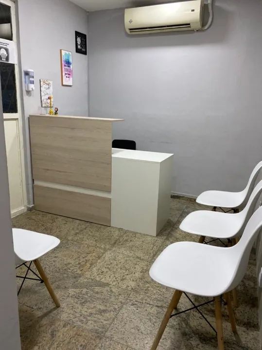 Balcão Live X acabamento branco e carvalho