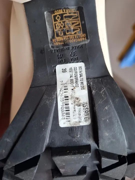 bota couro schutz salto médio  - Foto 5