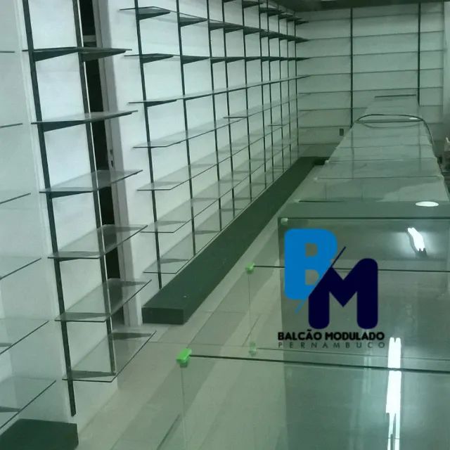 Balcão de vidro temperado para farmácias e comercios