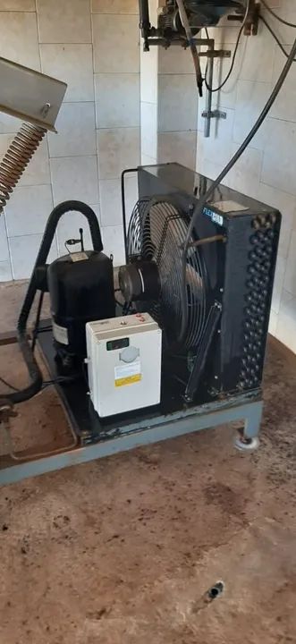 Tanque refrigerado para leite 2000 litros - Foto 2