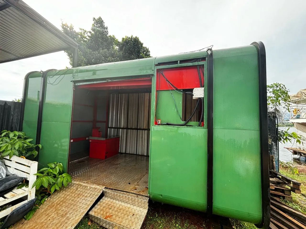 Trailer container ACEITO TROCA