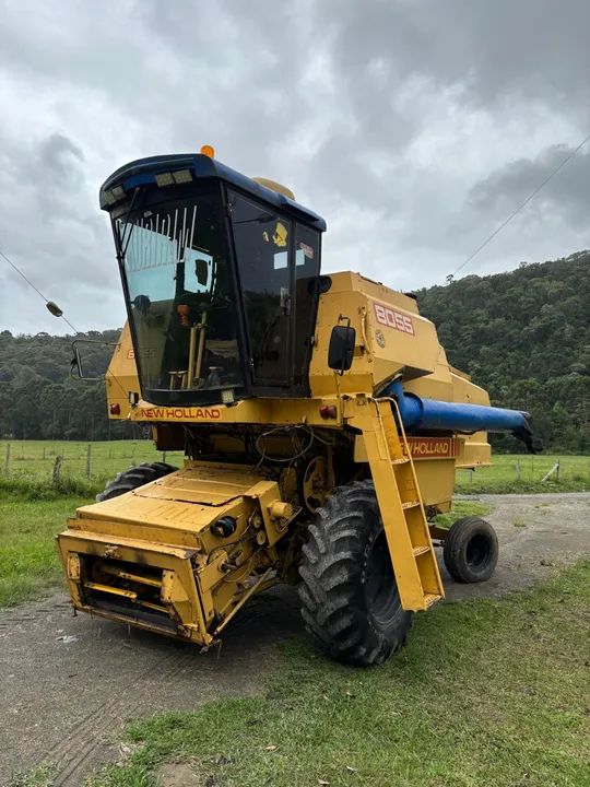Colheitadeira New Holland 8055 - Foto 4