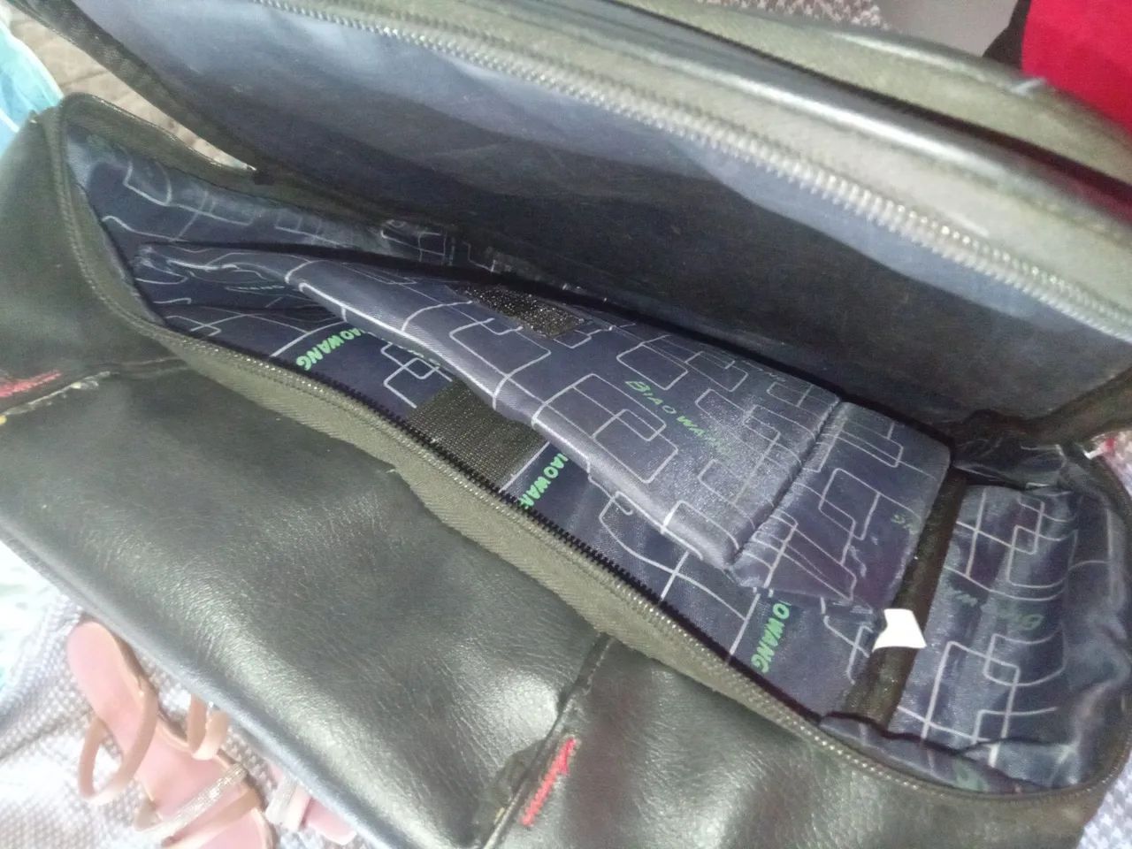 Mochila Preta de Ombro - Foto 3