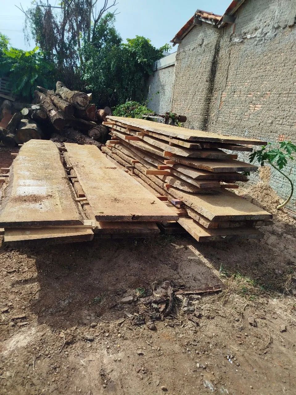 Wood planks64294296205570122