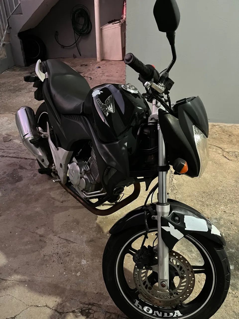 Vendo Honda CB 300 - Foto 2