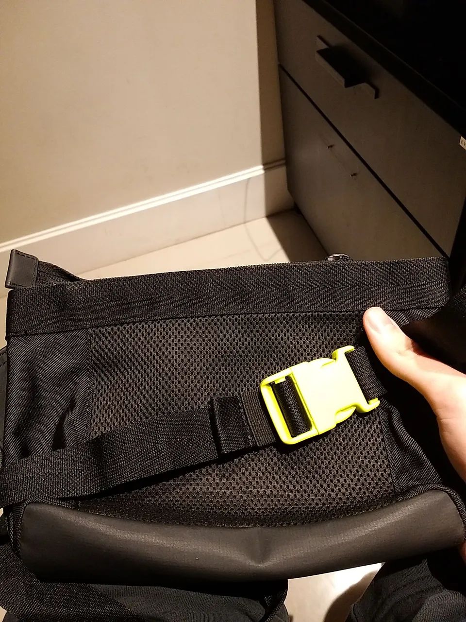 Shoulder bag lacoste PARA SAIR HOJE - Foto 2