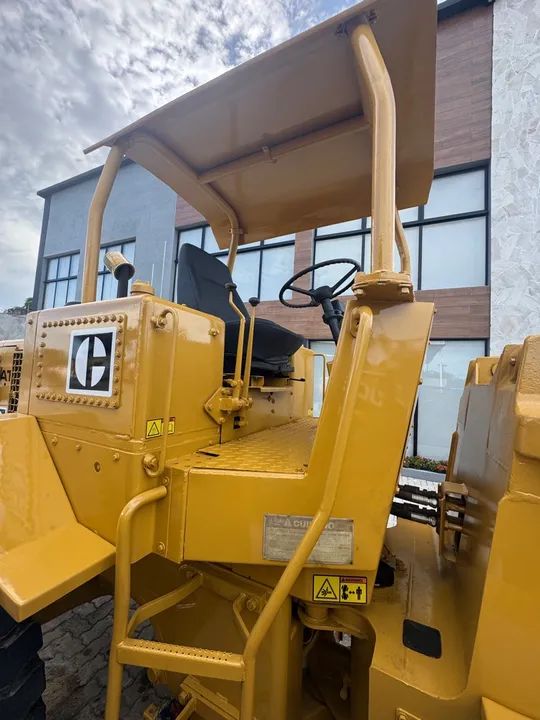 Pá Carregadeira CAT 930R  - Foto 6