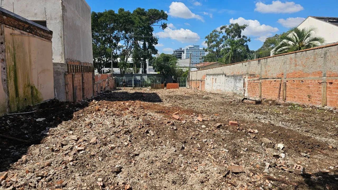Terreno Limpo e Plano à Venda no Boa Vista  Projeto Aprovado para 14 Kitnetes! - Foto 5