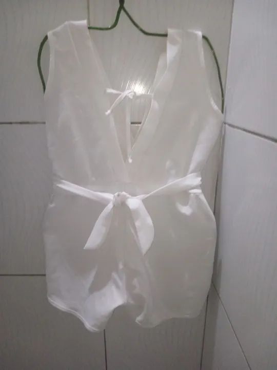 Macacão Curto Social Branco Feminino M  - Foto 2