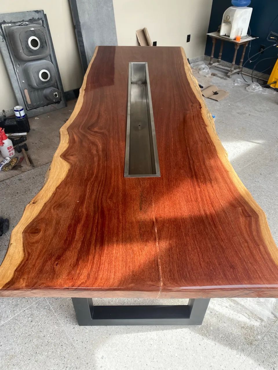 Mesa de madeira maciça  - Foto 2