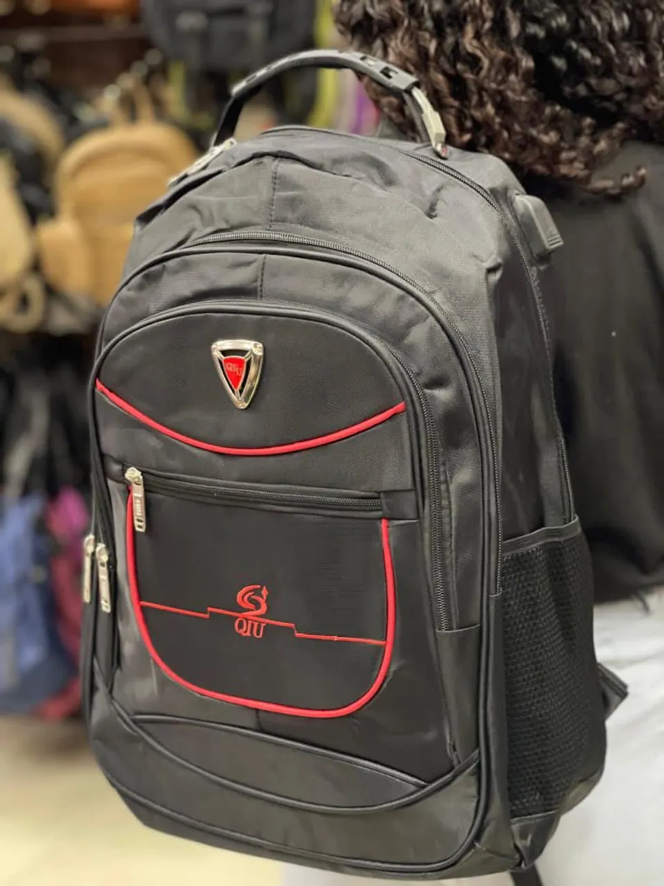 Mochila reforçada e impermeável