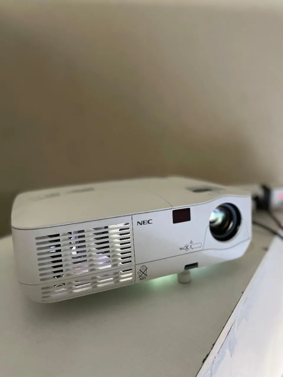 Projetor NEC NP115 | 2500 Lumens | Lâmpada Semi-nova + Garantia! - Foto 4