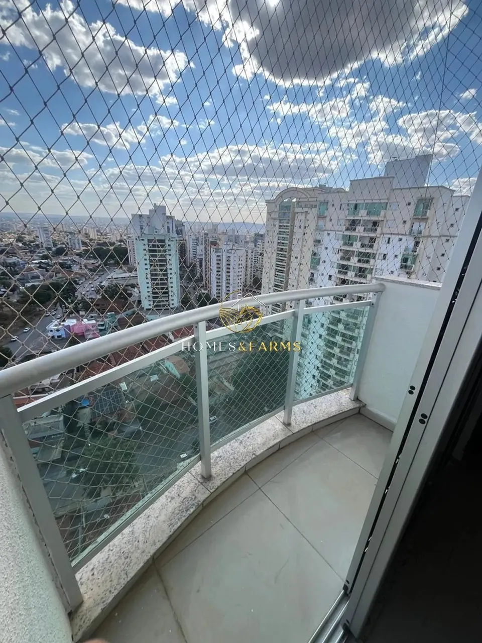 Alugo Apartamento no Edifício Ilha Murano - Nova Suíça GO.