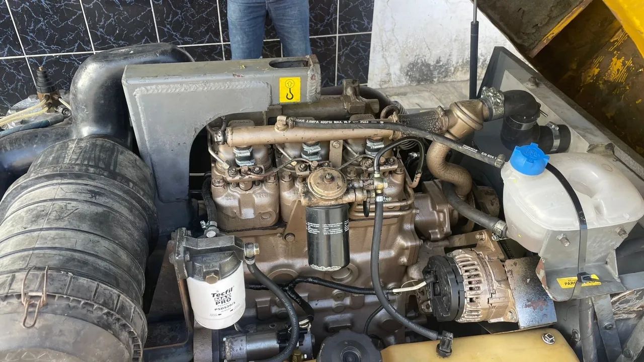 Compressor de ar comprimido atlas copco xas 77 - Foto 3