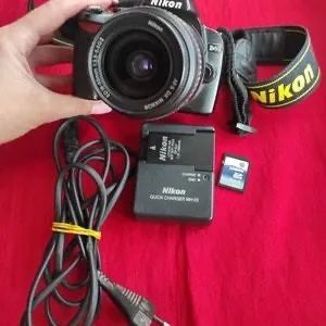 Nikon D40 - Foto 2