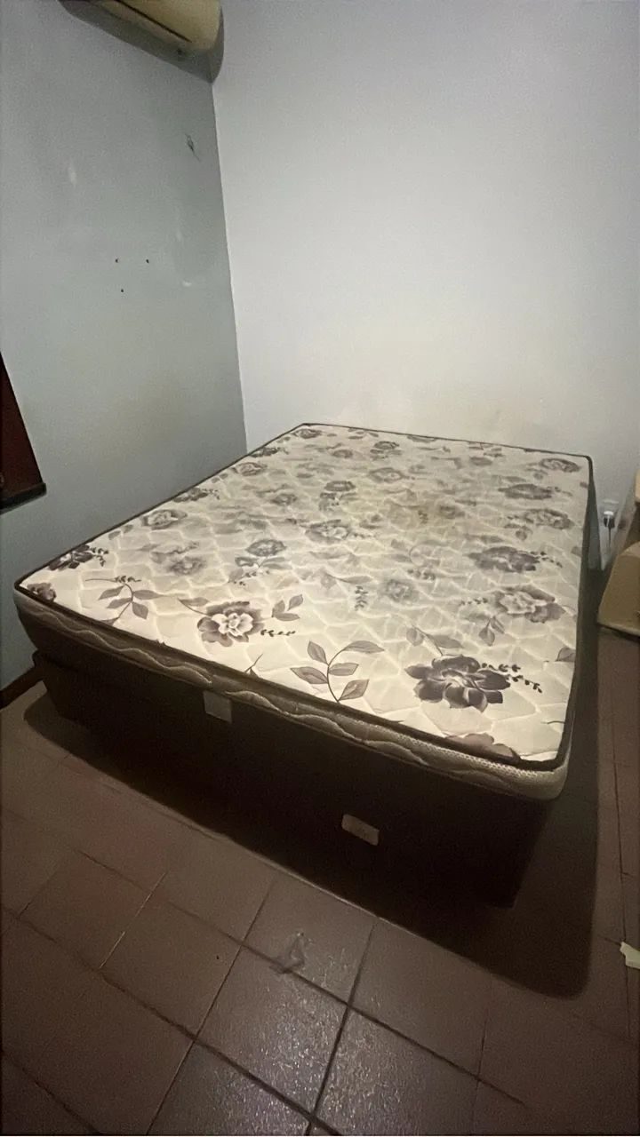 Cama queen 64375104325762120