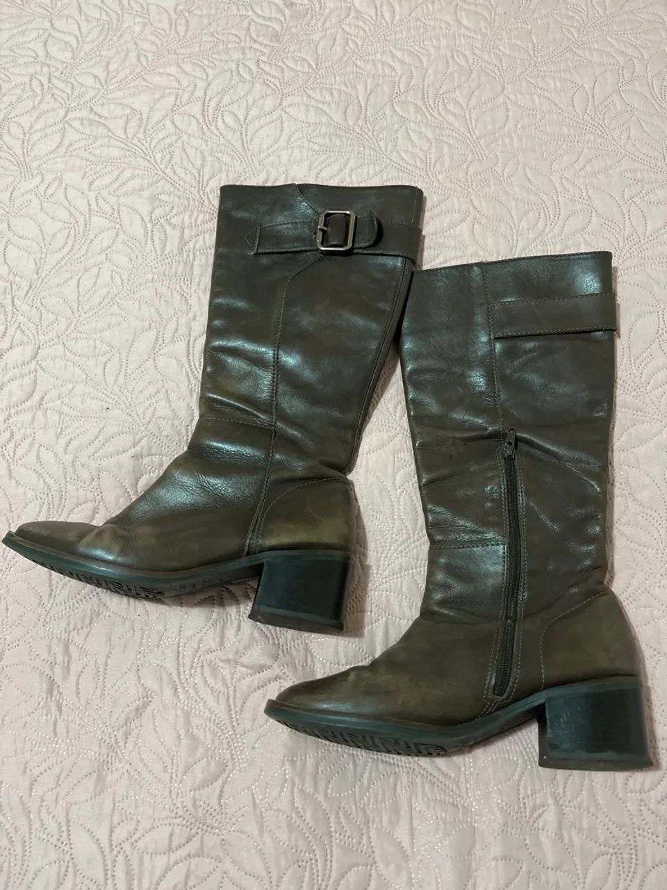 Bota AREZZO de couro marrom