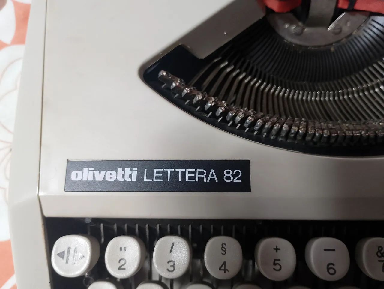Máquina de Escrever Olivetti Lettera 82 - Foto 6