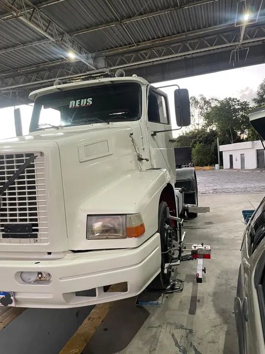 Caminhão Volvo - Excelente estado
