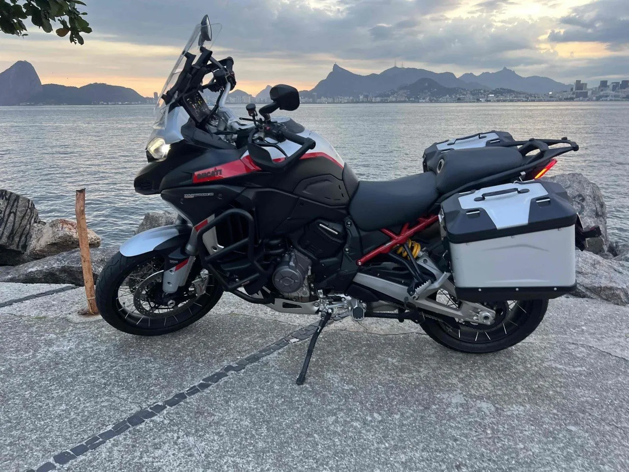 Ducati Multistrada 1160 v4s 2024