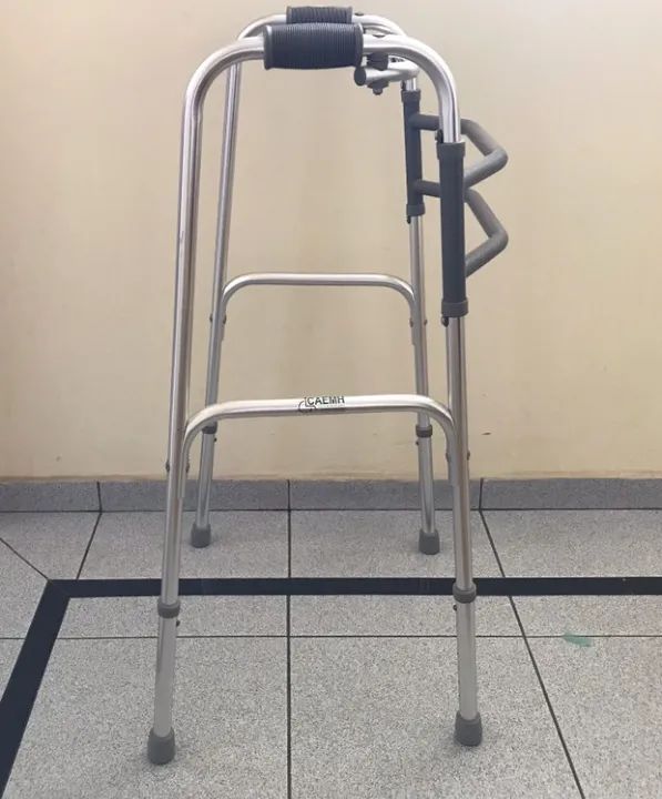 Andador e muleta absolutamente novos - Foto 5