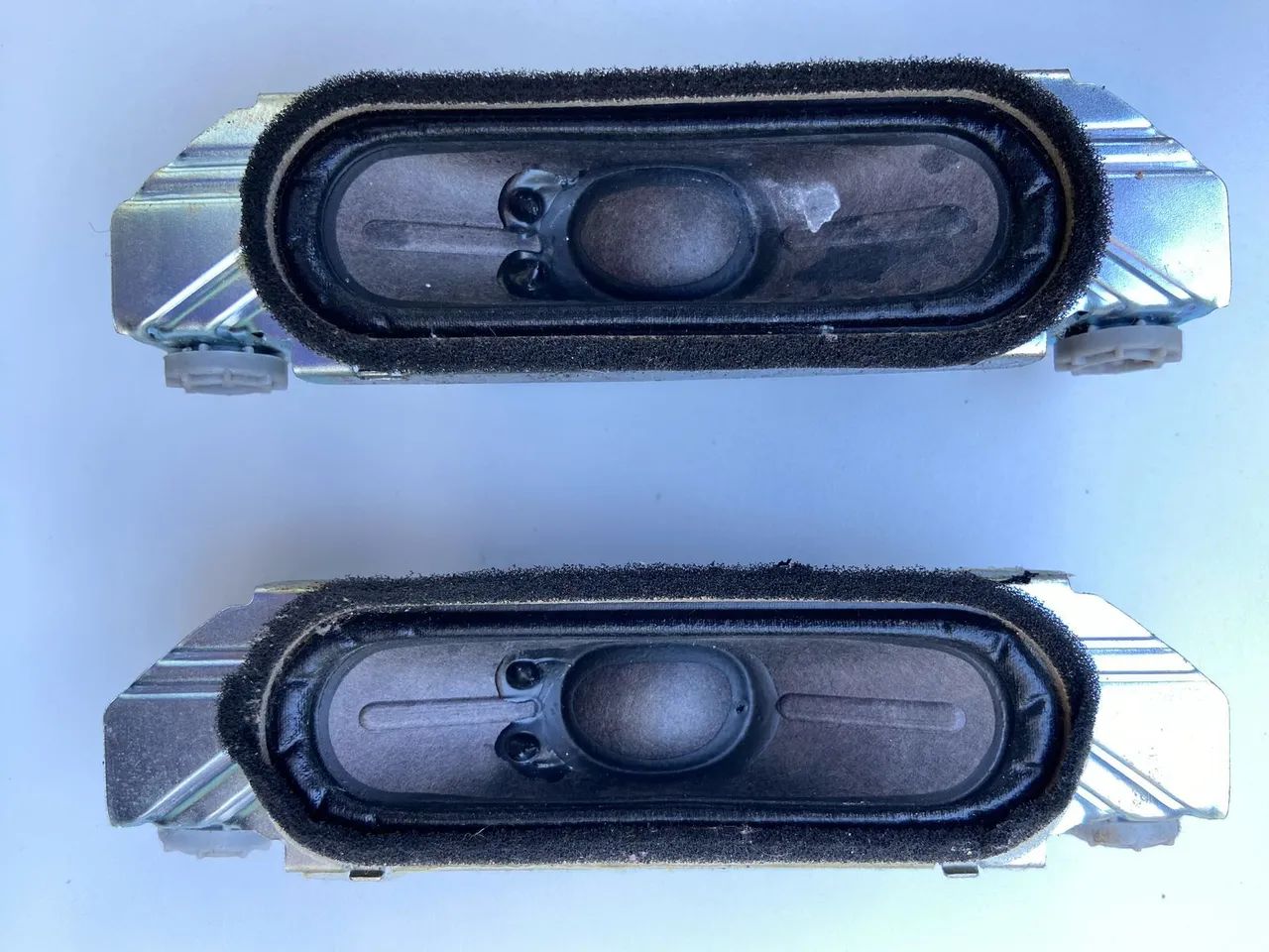 Par de Alto-falantes para TV - Usados em ótimo estado