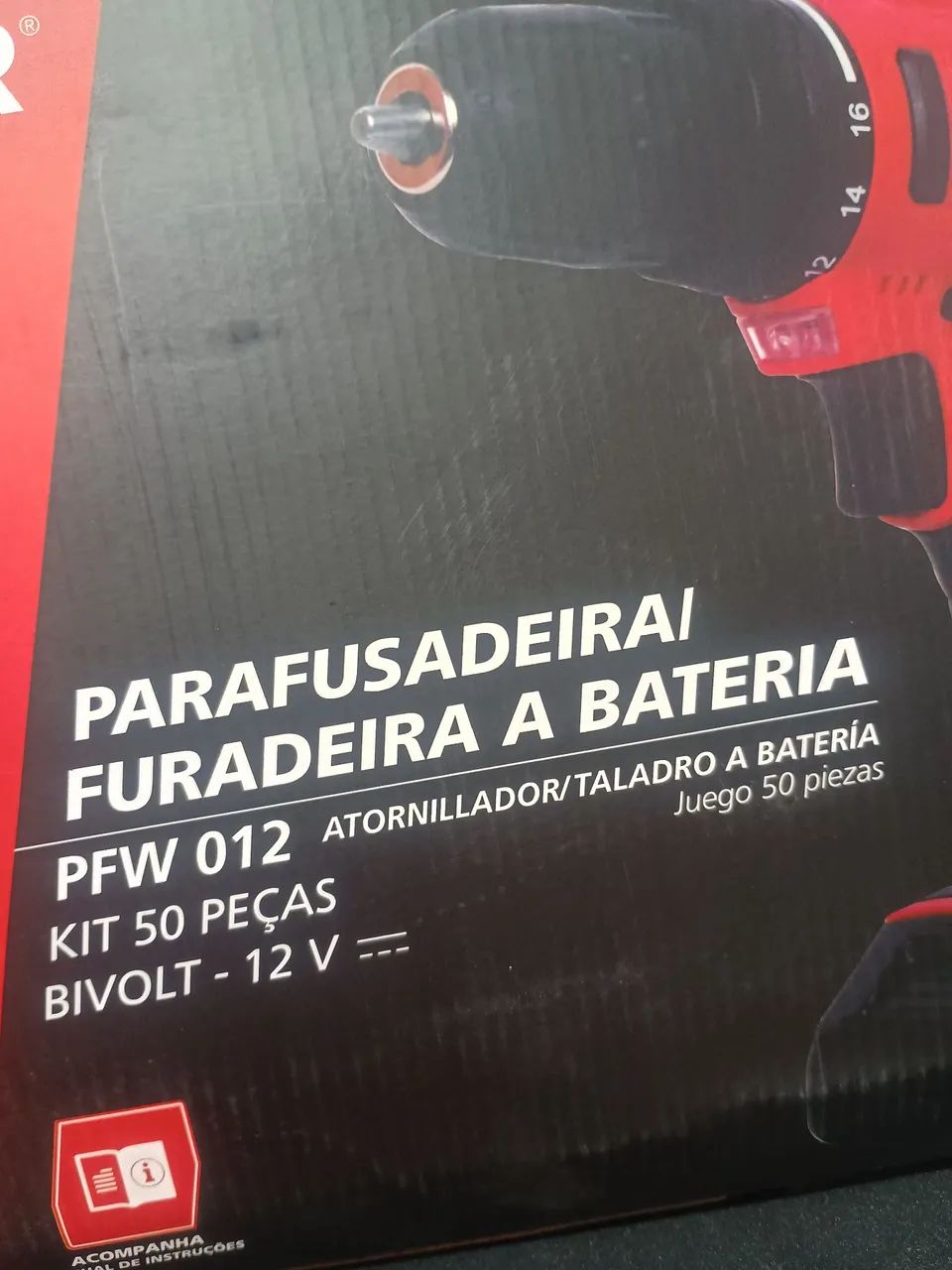 Furadeira e Parafusadeira a Bateria 12V Bivolt - Kit 50 Peças